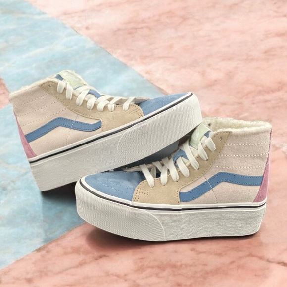 VANS Sk8-Hi Tapered Pig Suede/Sherpa Heiq PFC-FREE WATER REPELLENT Women Size 5 - Picture 2 of 10